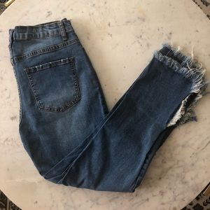 NWOT Chapter Stovepipe Fringe Hem Jeans